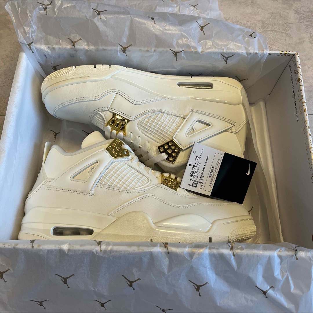 Jordan Brand（NIKE）(ジョーダン)のJORDAN 4 WHITE & GOLD メンズの靴/シューズ(スニーカー)の商品写真