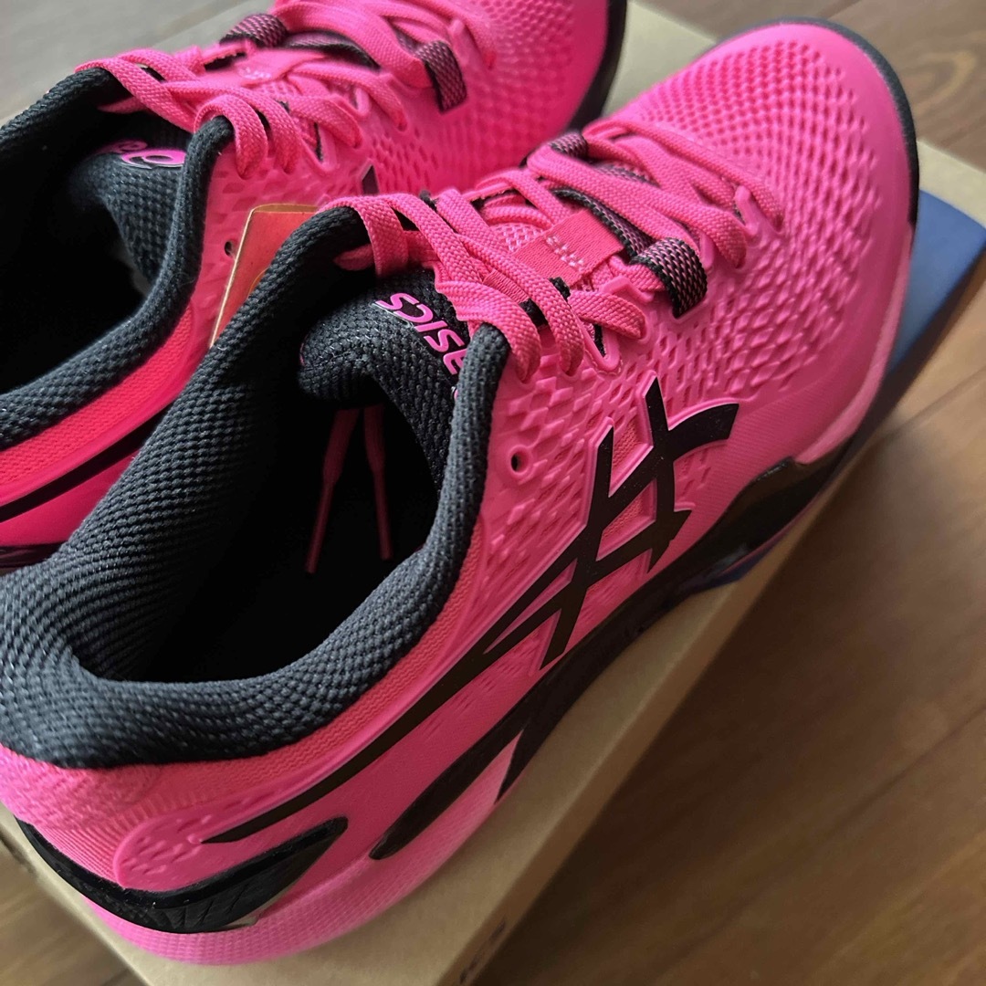 asics(アシックス)のアシックス GEL-RESOLUTION 9 テニスシューズ　新品 スポーツ/アウトドアのテニス(シューズ)の商品写真