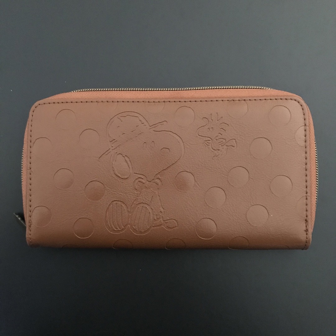 PEANUTS(ピーナッツ)のスヌーピー　長財布 レディースのファッション小物(財布)の商品写真