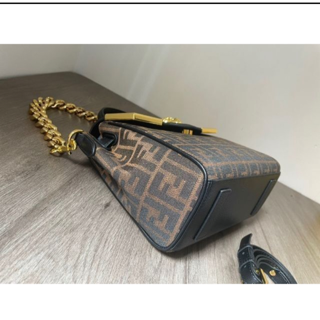 FENDI(フェンディ)のFENDI×Versaceコラボバッグ レディースのバッグ(トートバッグ)の商品写真