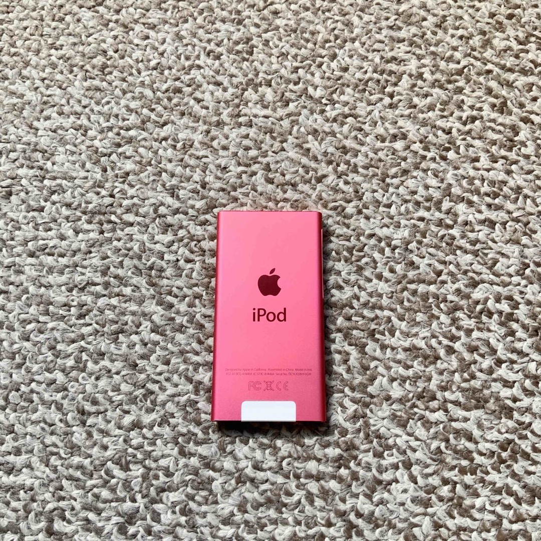 iPod(アイポッド)のiPod nano 第7世代 16GB Apple アップル アイポッド 本体w スマホ/家電/カメラのオーディオ機器(ポータブルプレーヤー)の商品写真