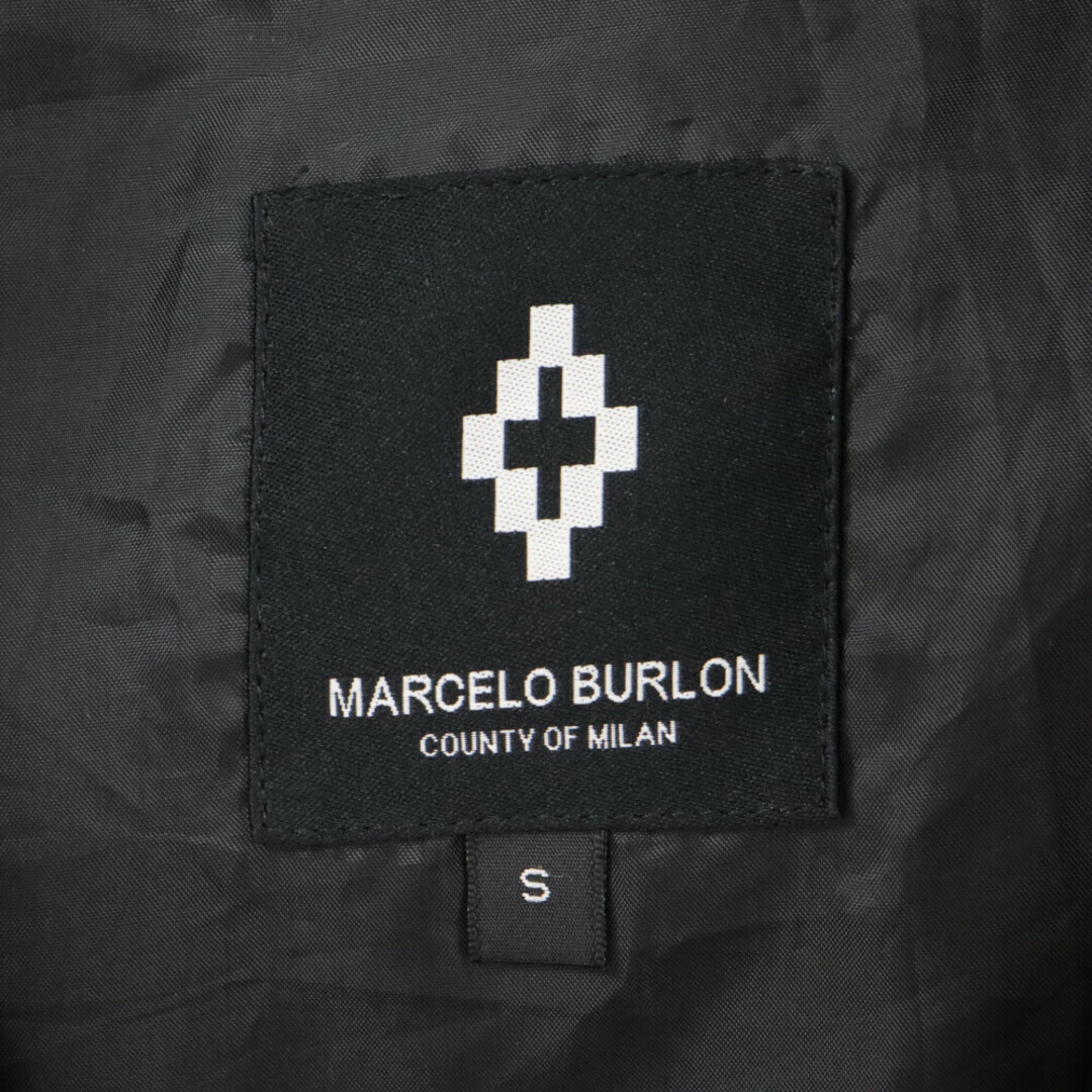 MARCELO BURLON(マルセロブロン)のMARCELO BURLON マルセロバーロン スネークプリントダウンジャケット ブラック 1545708 メンズのジャケット/アウター(ダウンジャケット)の商品写真