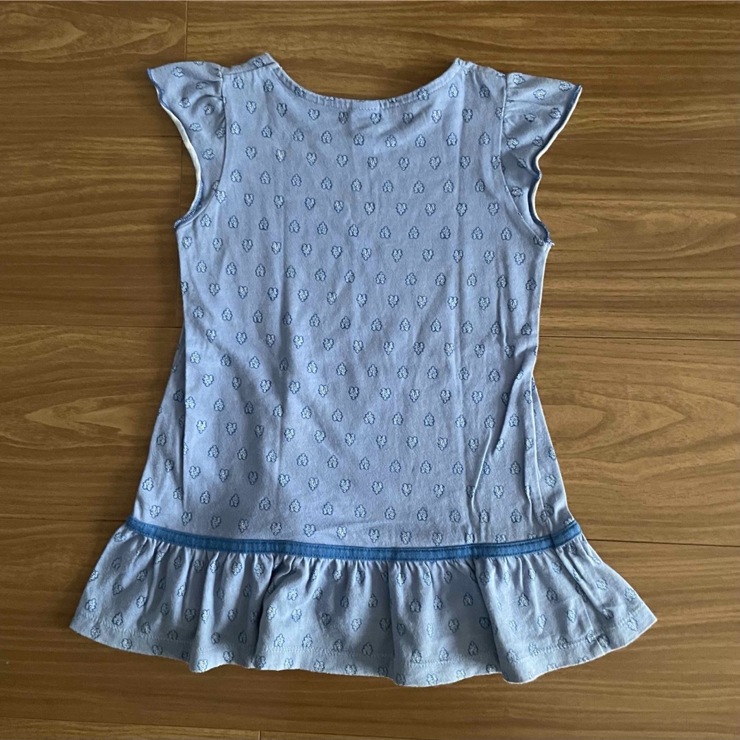 UNIQLO(ユニクロ)のトップス　2枚セット　110 キッズ/ベビー/マタニティのキッズ服女の子用(90cm~)(Tシャツ/カットソー)の商品写真