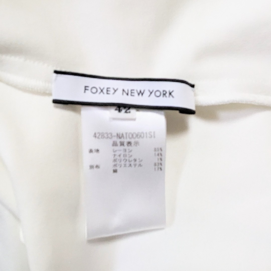 FOXEY(フォクシー)の春夏可愛い❤フォクシー白襟ホワイトトップス❤稀少42 レディースのトップス(シャツ/ブラウス(半袖/袖なし))の商品写真