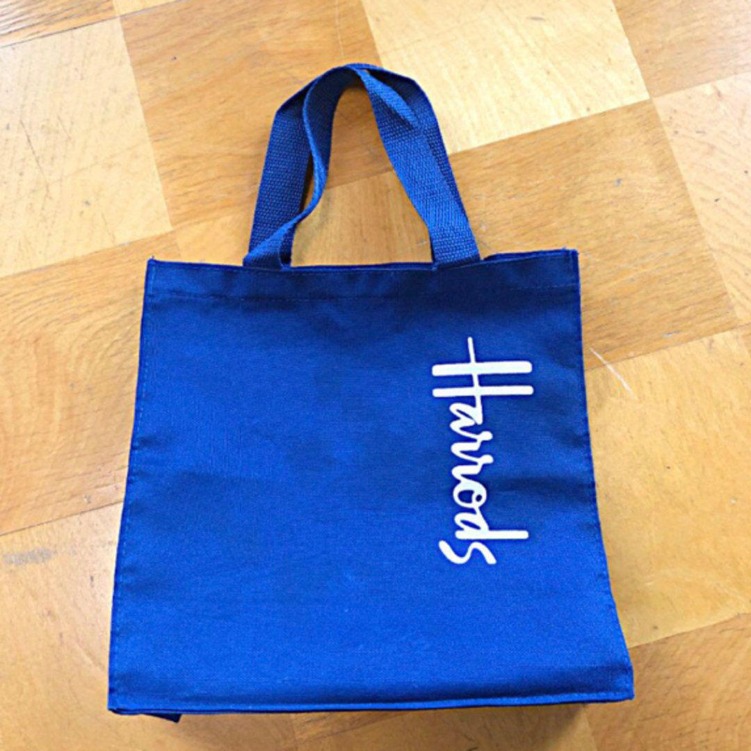Harrods(ハロッズ)のHarrodsトート2種と三越バック レディースのバッグ(エコバッグ)の商品写真