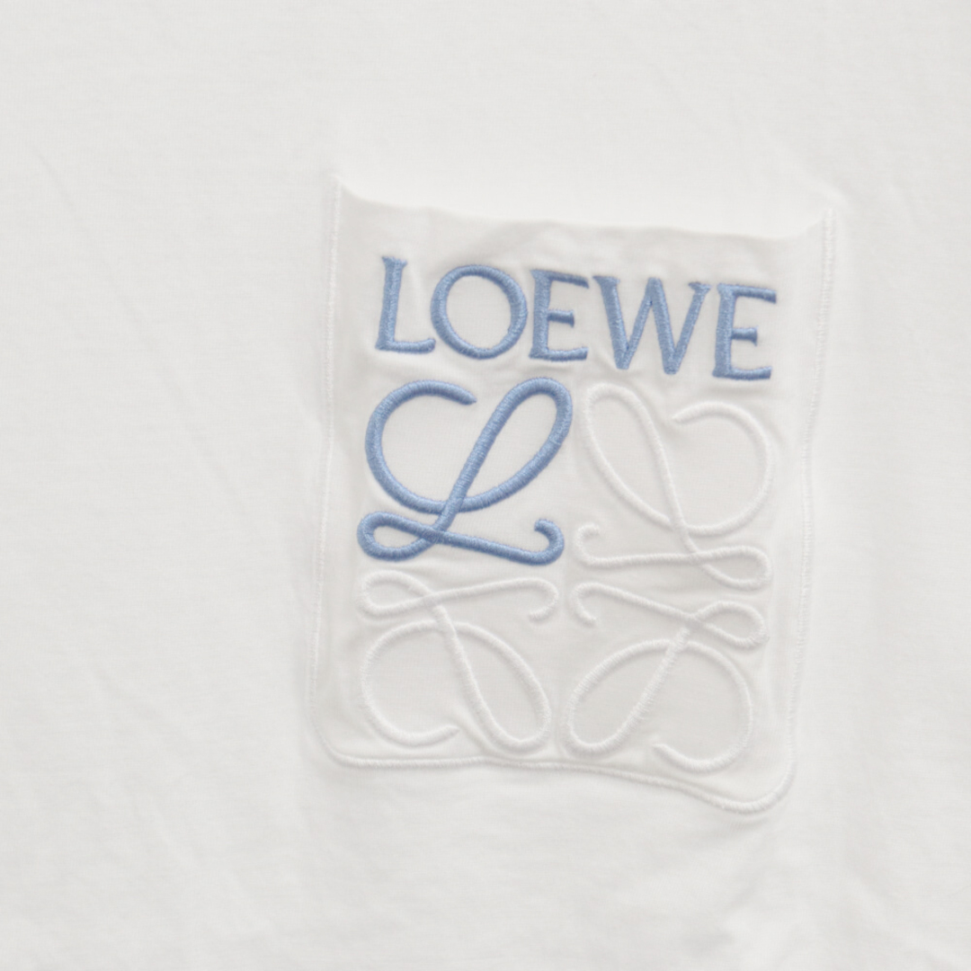 LOEWE(ロエベ)のLOEWE ロエベ ANAGRAM POCKET T SHIRT アナグラム 半袖Tシャツ カットソー ホワイト H526Y22X99 メンズのトップス(Tシャツ/カットソー(半袖/袖なし))の商品写真