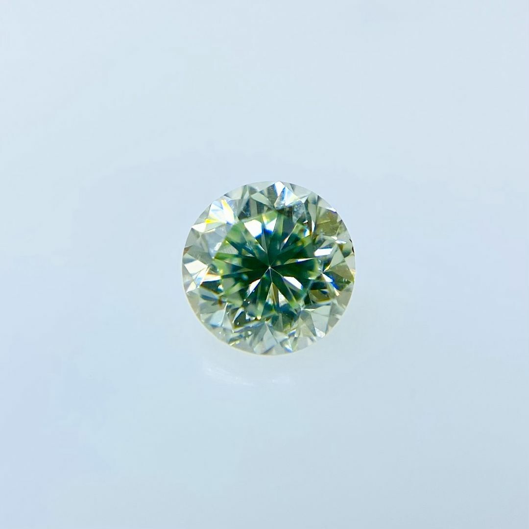 FANCY LIGHT GREEN 0.145ct RD/RT1041/CGL レディースのアクセサリー(その他)の商品写真