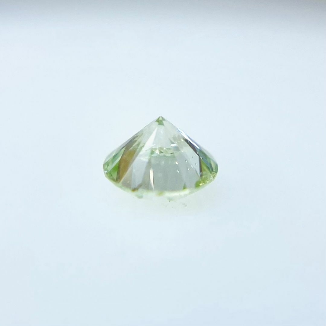 FANCY LIGHT GREEN 0.145ct RD/RT1041/CGL レディースのアクセサリー(その他)の商品写真