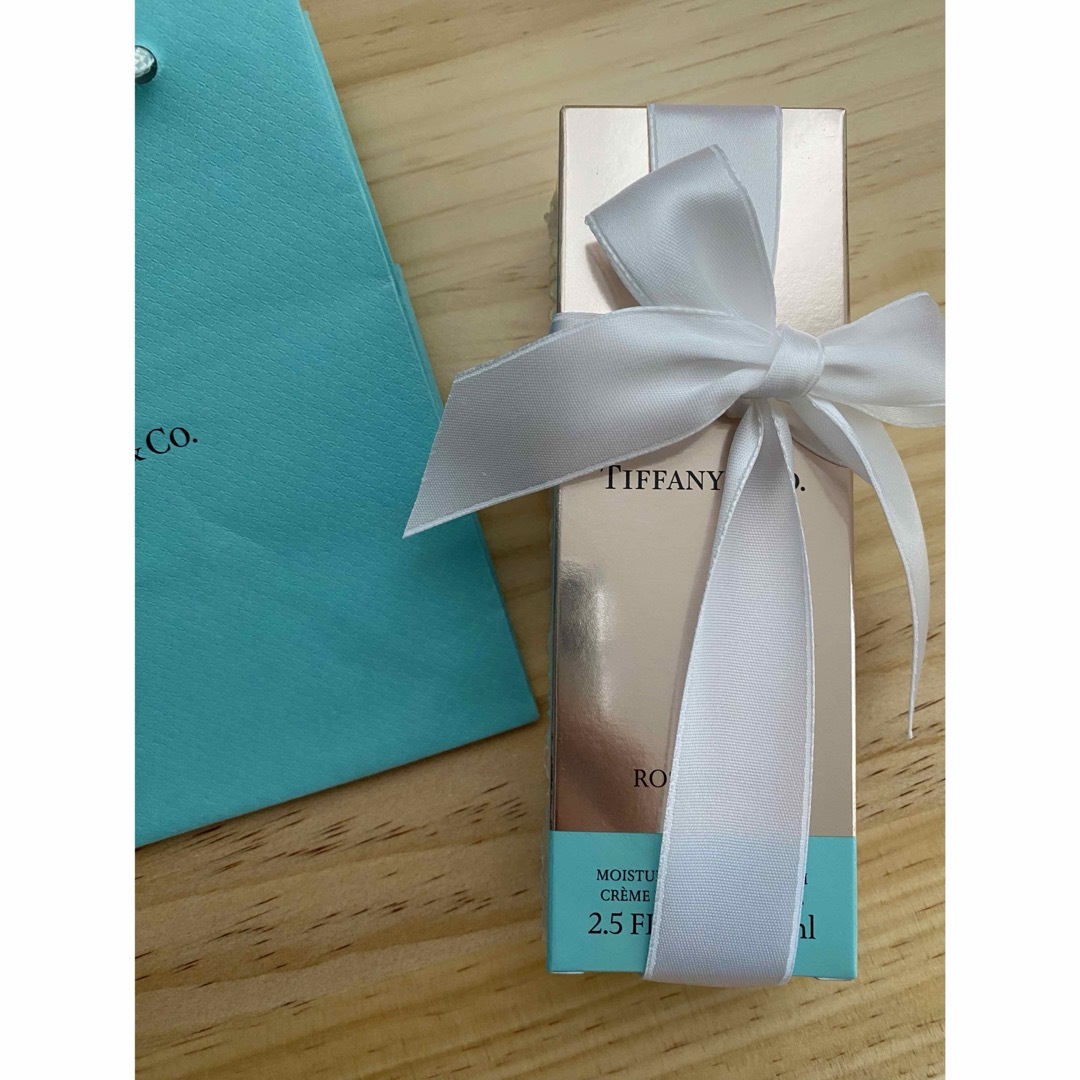 Tiffany & Co.(ティファニー)のna✩様 専用 TIFFANY ローズゴールド ハンドクリーム 75ml コスメ/美容のボディケア(ハンドクリーム)の商品写真