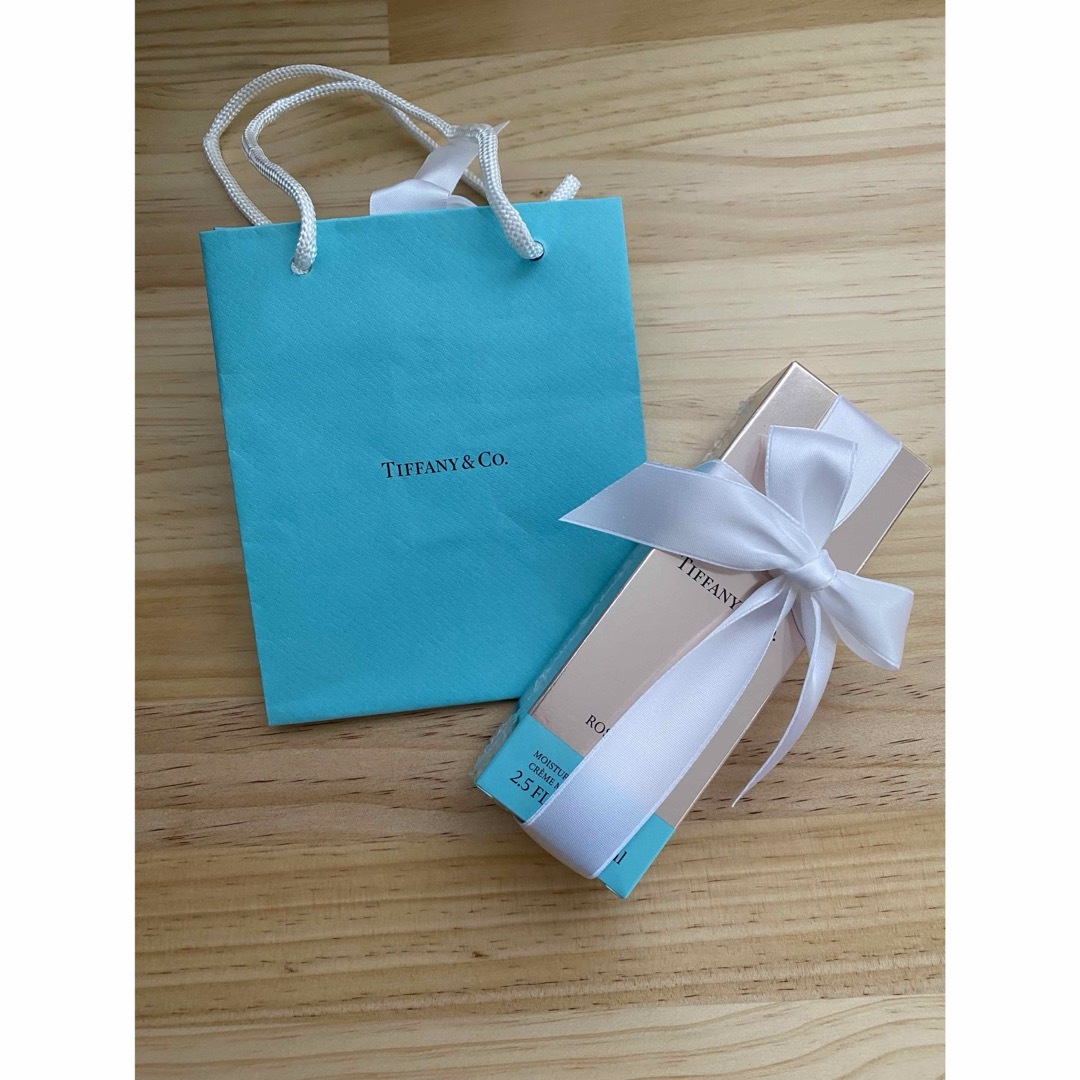 Tiffany & Co.(ティファニー)のna✩様 専用 TIFFANY ローズゴールド ハンドクリーム 75ml コスメ/美容のボディケア(ハンドクリーム)の商品写真