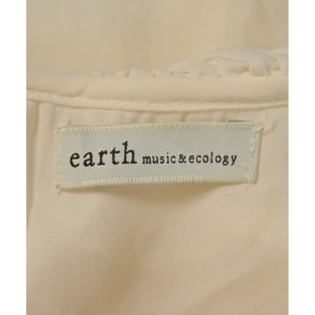 earth music & ecology(アースミュージックアンドエコロジー)のEARTH MUSIC&ECOLOGY ブラウス F アイボリー系 【古着】【中古】 レディースのトップス(シャツ/ブラウス(長袖/七分))の商品写真