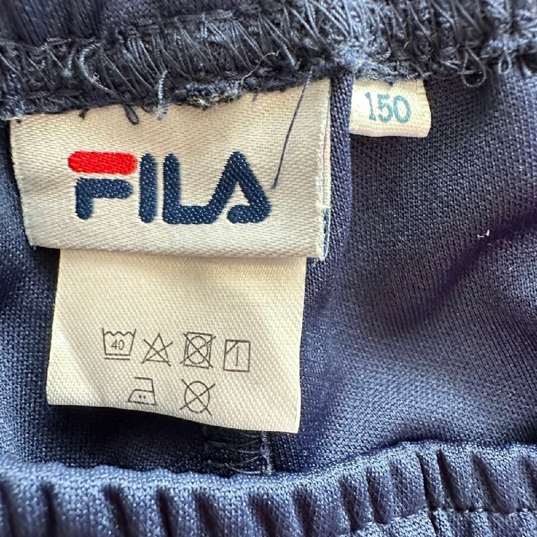 FILA(フィラ)の【送料無料】FILA ブルー系 ジャージ パンツ キッズ レディース 150 キッズ/ベビー/マタニティのキッズ服男の子用(90cm~)(パンツ/スパッツ)の商品写真