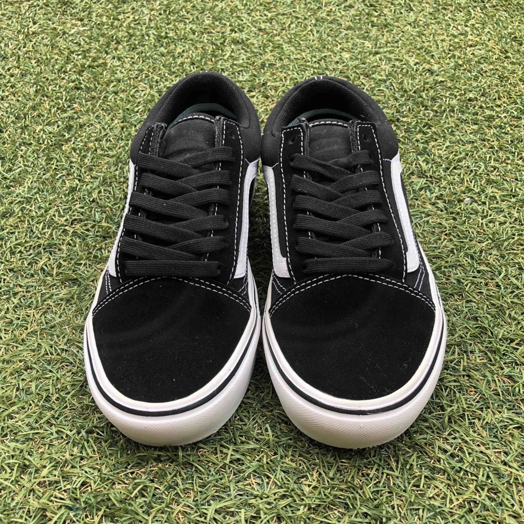 VANS(ヴァンズ)の美品23.5 VANS COMFYCUSH オールドスクール ヴァンズHW992 レディースの靴/シューズ(スニーカー)の商品写真