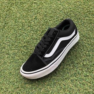 ヴァンズ(VANS)の美品23.5 VANS COMFYCUSH オールドスクール ヴァンズHW992(スニーカー)