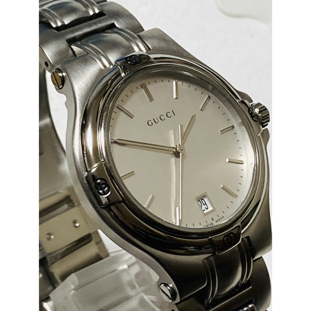Gucci(グッチ)の極美品！　GUCCI グッチ　電池新品　ボーイズサイズ　男女兼用　腕時計 メンズの時計(腕時計(アナログ))の商品写真