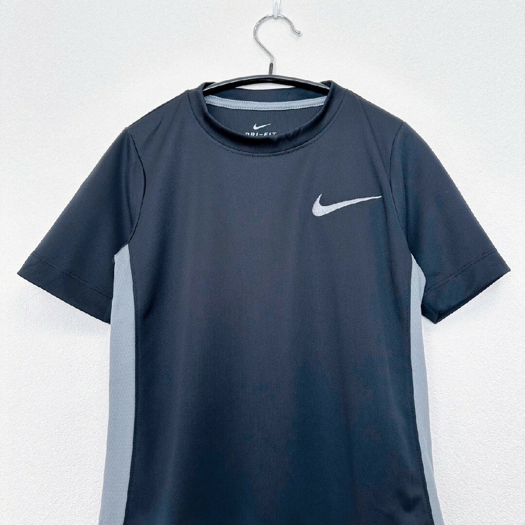 NIKE(ナイキ)の【送料無料】NIKE ナイキ ドライフィット Tシャツ メンズ レディース スポーツ/アウトドアのランニング(ウェア)の商品写真