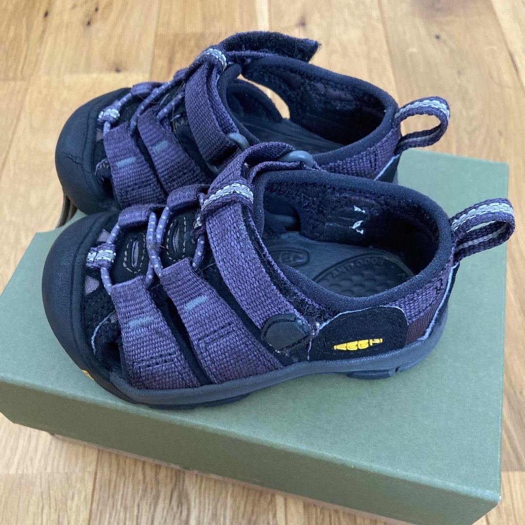 KEEN(キーン)のkeen キッズサンダル キッズ/ベビー/マタニティのベビー靴/シューズ(~14cm)(サンダル)の商品写真