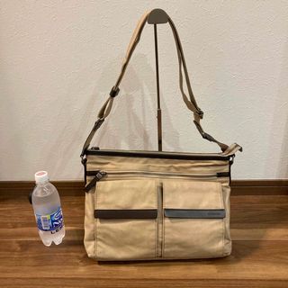 カルバンクライン(Calvin Klein)の【美品】カルバンクライン 帆布キャンパス×レザー ショルダーバッグ 斜め掛け(ショルダーバッグ)