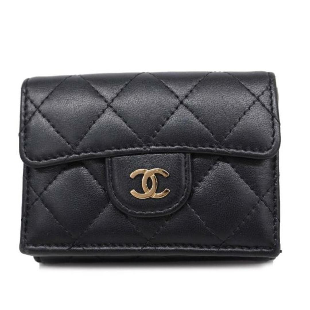 CHANEL(シャネル)の【4ge4347】シャネル 三つ折り財布/マトラッセ/ラムスキン/ブラック/ゴールド金具 【中古】 レディース レディースのファッション小物(財布)の商品写真