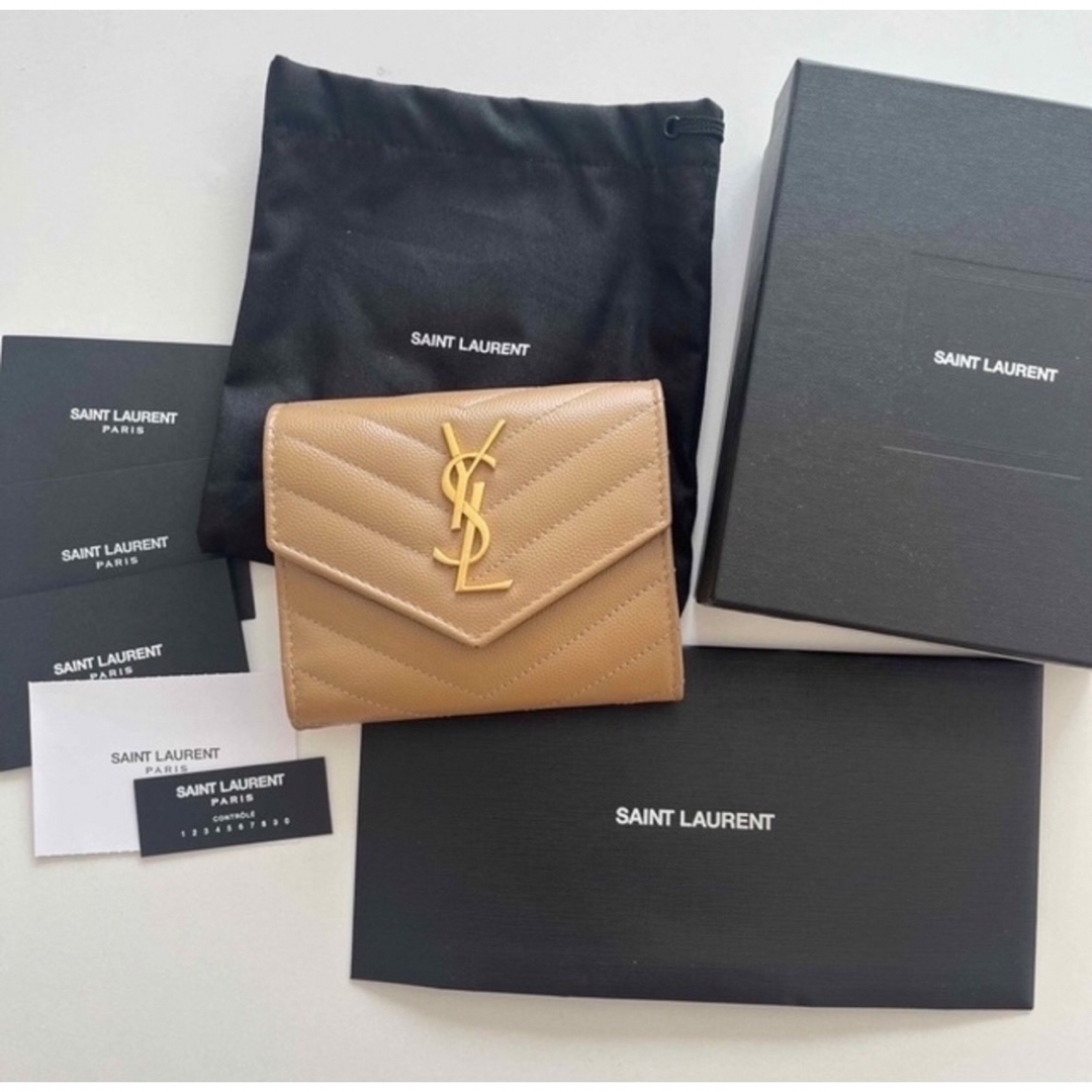 Yves Saint Laurent(イヴサンローラン)のイヴ・サンローラン　財布 レディースのファッション小物(財布)の商品写真