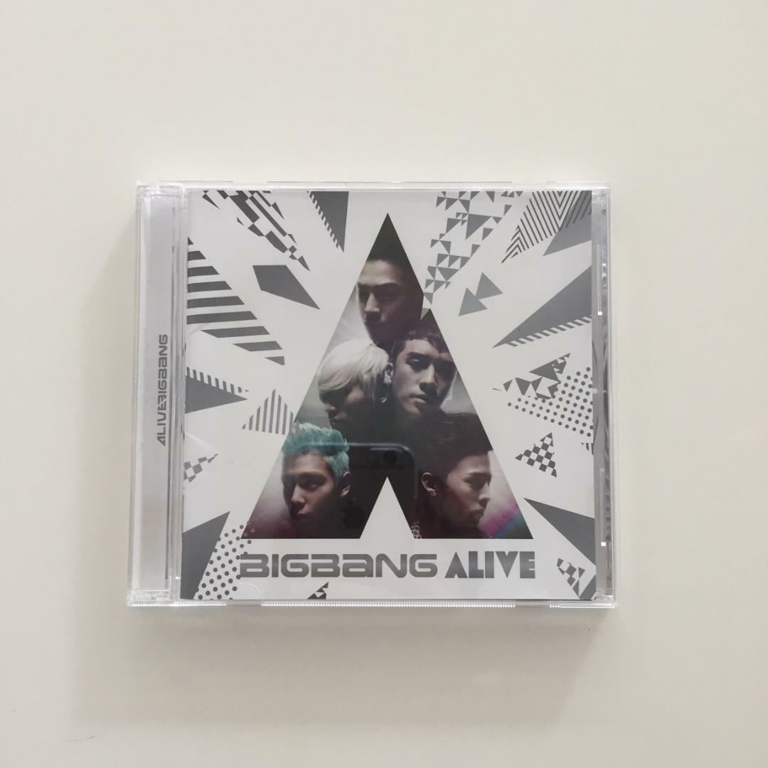 BIGGANG ALIVE 初回限定生産盤 DVD CD パッケージ エンタメ/ホビーのDVD/ブルーレイ(ミュージック)の商品写真