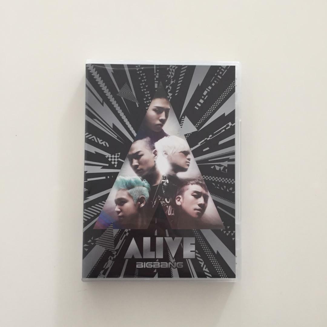 BIGGANG ALIVE 初回限定生産盤 DVD CD パッケージ エンタメ/ホビーのDVD/ブルーレイ(ミュージック)の商品写真