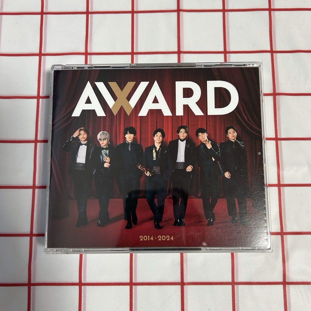 ジャニーズWEST(ジャニーズウエスト)のAWARD 【通常盤】 エンタメ/ホビーのCD(ポップス/ロック(邦楽))の商品写真