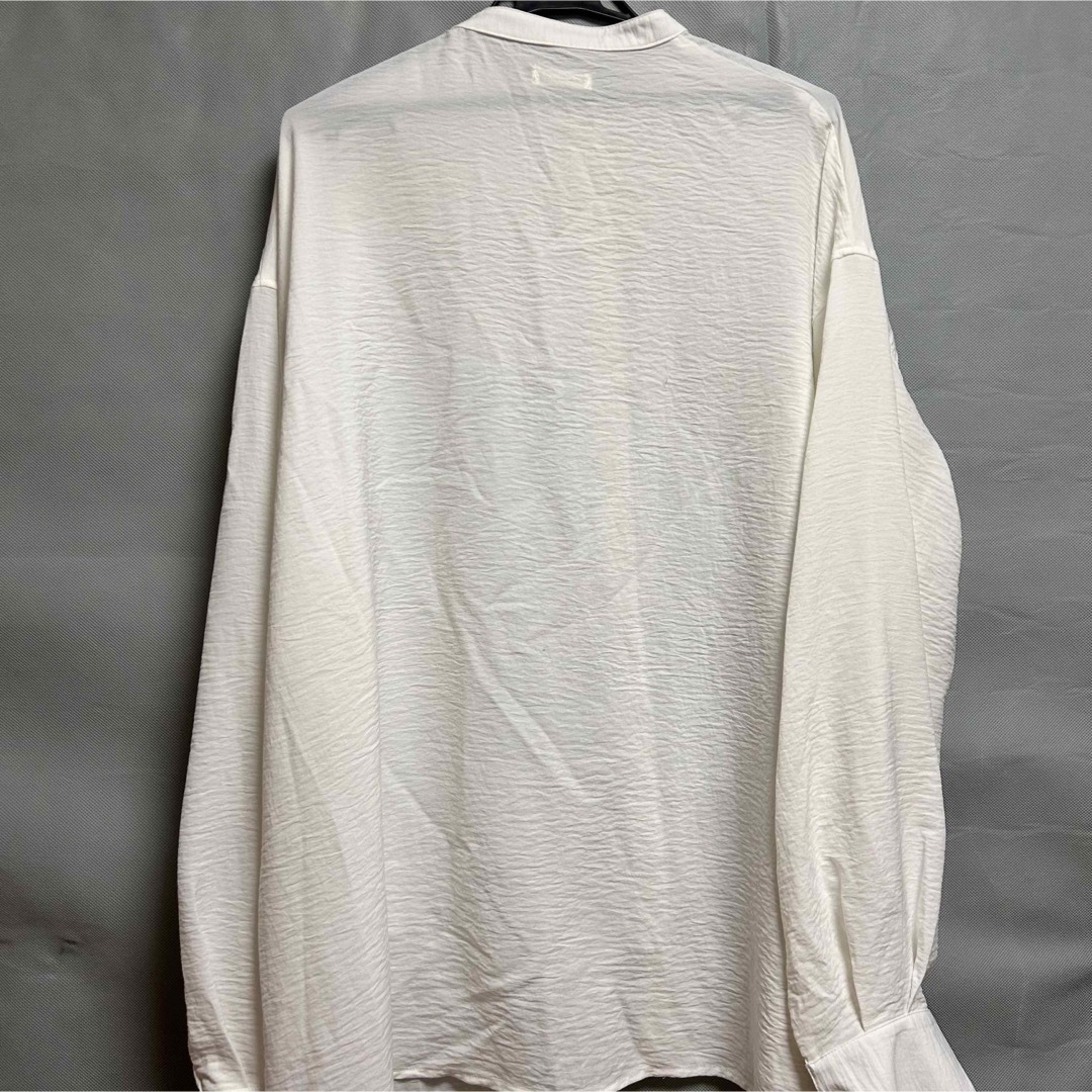 apres jour mignon 袖ボリュームバンドカラーシャツ レディースのトップス(シャツ/ブラウス(長袖/七分))の商品写真