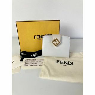 フェンディ(FENDI)のFENDI  フェンディ　財布　二つ折り　ダイヤモンド(財布)