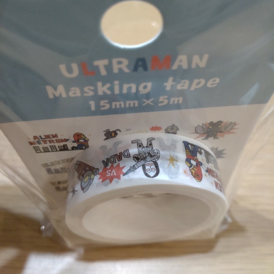 【新品】ウルトラマン　マスキングテープ2点　モノクロ　ロゴ インテリア/住まい/日用品の文房具(テープ/マスキングテープ)の商品写真