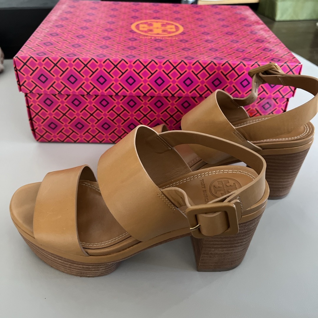 Tory Burch(トリーバーチ)のトリーバーチ(Tory Burch)　サンダル　サイズ5（約22.5㎝） レディースの靴/シューズ(サンダル)の商品写真