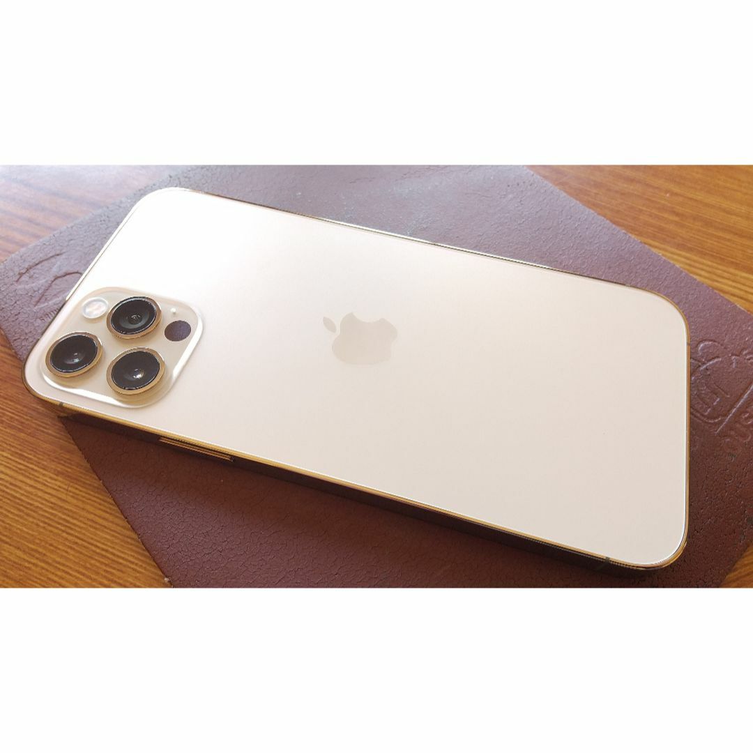 Apple(アップル)のiPhone12 Pro 256GB ゴールド　物理SIM2枚　美品 100% スマホ/家電/カメラのスマートフォン/携帯電話(スマートフォン本体)の商品写真