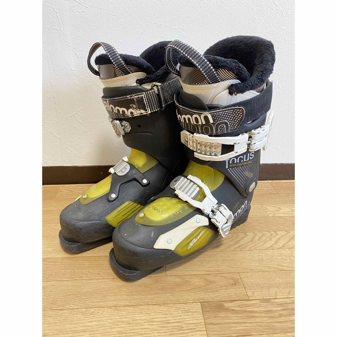 SALOMON(サロモン)のSALOMON focusスキーブーツ スポーツ/アウトドアのスキー(ブーツ)の商品写真