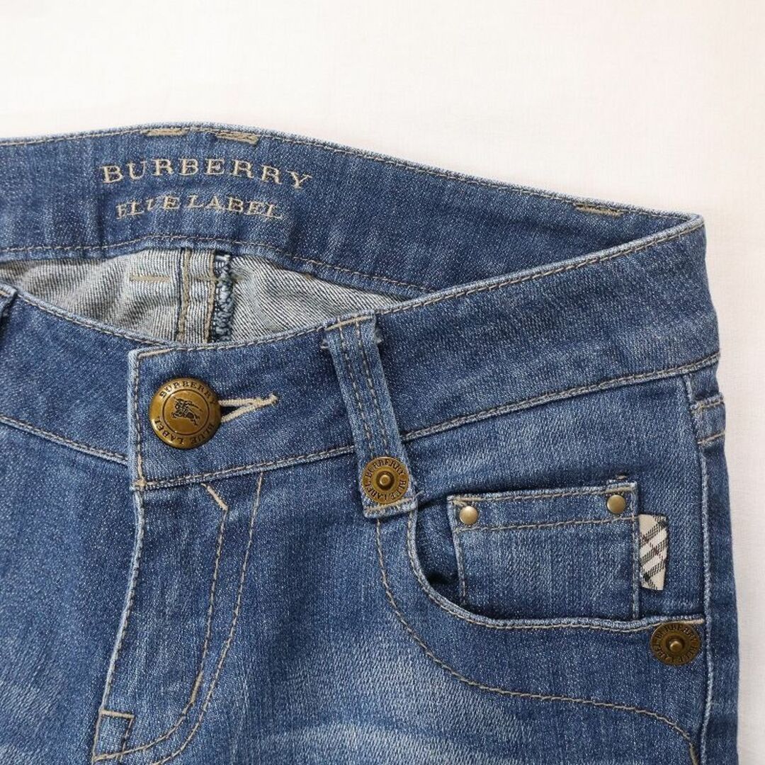 BURBERRY BLUE LABEL(バーバリーブルーレーベル)のバーバリーブルーレーベル クロップドストレッチジーンズ ノバチェック36 M相当 レディースのパンツ(デニム/ジーンズ)の商品写真