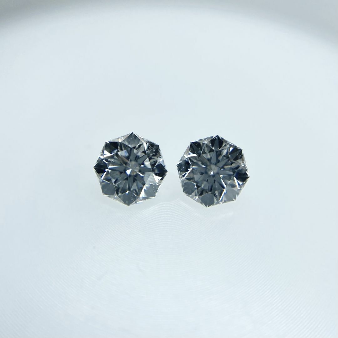 八角形！オクタゴン！セット石！ 0.216ct/0.213ct/RT2313 レディースのアクセサリー(その他)の商品写真