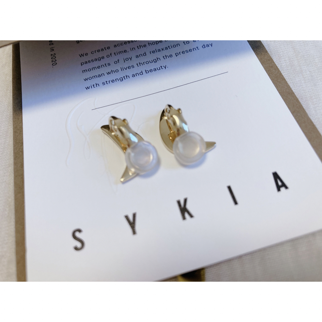 EDIT.FOR LULU(エディットフォールル)のCrescent Moon Earring SYKIA シキア レディースのアクセサリー(イヤリング)の商品写真