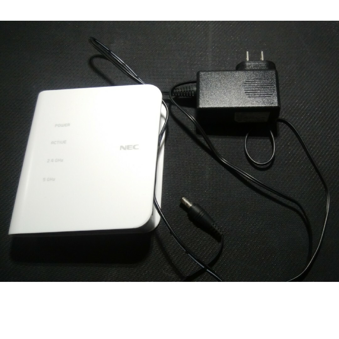 NEC(エヌイーシー)のジャンク品 wifi ルーター NEC aterm WF 1200CR スマホ/家電/カメラのPC/タブレット(PC周辺機器)の商品写真