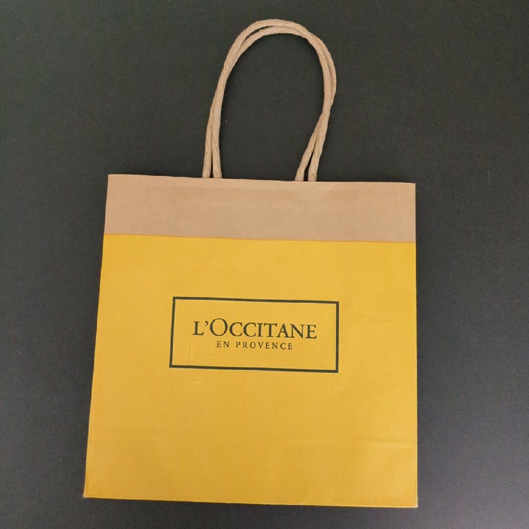 L'OCCITANE(ロクシタン)のL’OCCITANE ロクシタン ギフト 紙袋 おまけ付き レディースのバッグ(ショップ袋)の商品写真