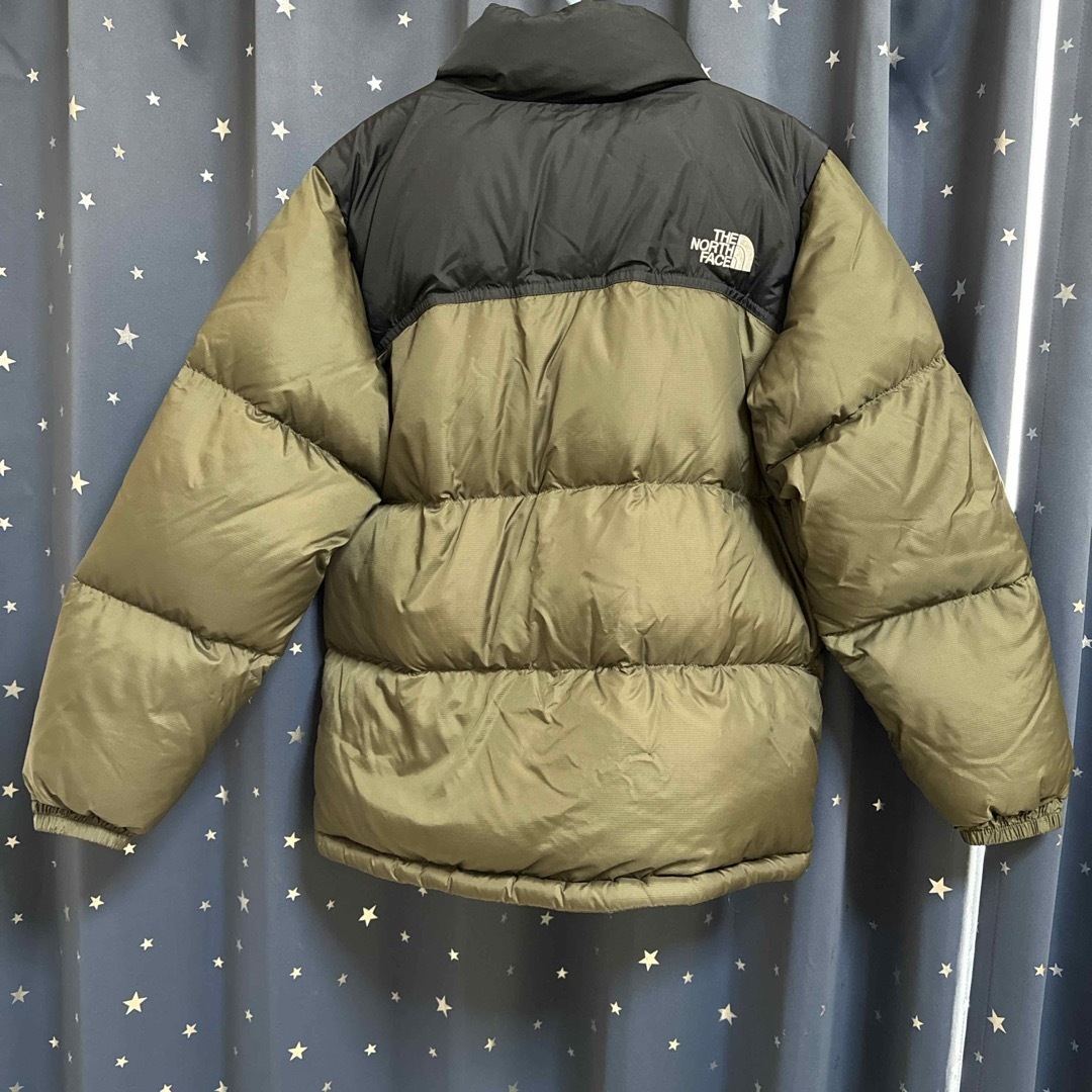 THE NORTH FACE(ザノースフェイス)の美品★THE NORTH FACEヌプシダウンジャケット150★カーキ×ブラック キッズ/ベビー/マタニティのキッズ服男の子用(90cm~)(ジャケット/上着)の商品写真