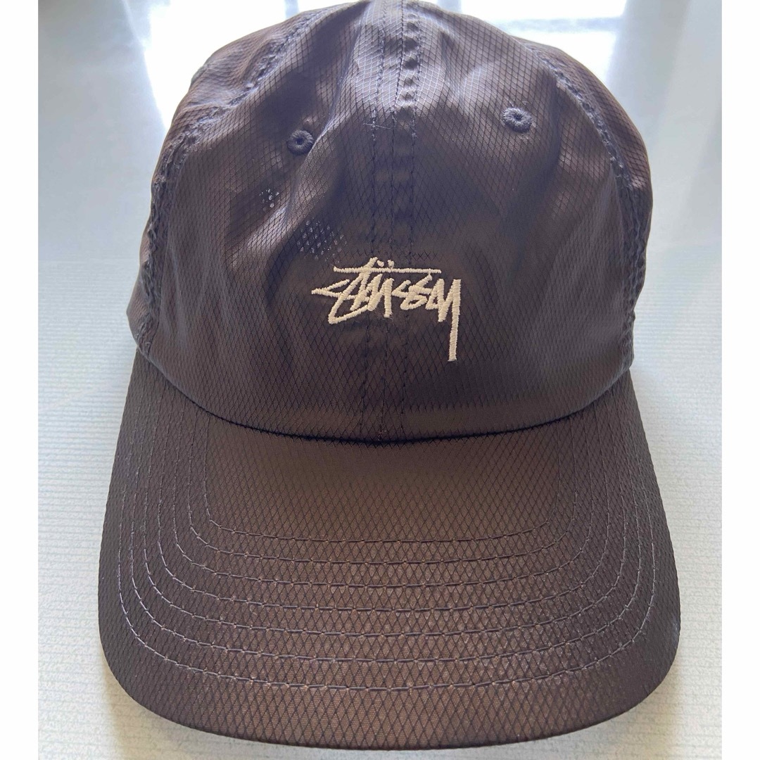 STUSSY(ステューシー)のSUTSSY キャップ　レザー　ハワイ限定 レディースの帽子(キャップ)の商品写真