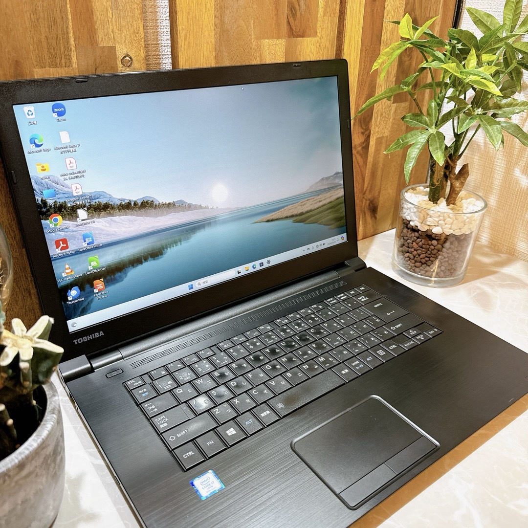 dynabook(ダイナブック)のDynabook B75/DP☘ i7第8世代☘メモリ16GB☘SSD256GB スマホ/家電/カメラのPC/タブレット(ノートPC)の商品写真