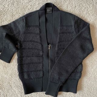 アルマーニエクスチェンジ(ARMANI EXCHANGE)のアルマーニ　レディース黒ニットカーディガン(カーディガン)