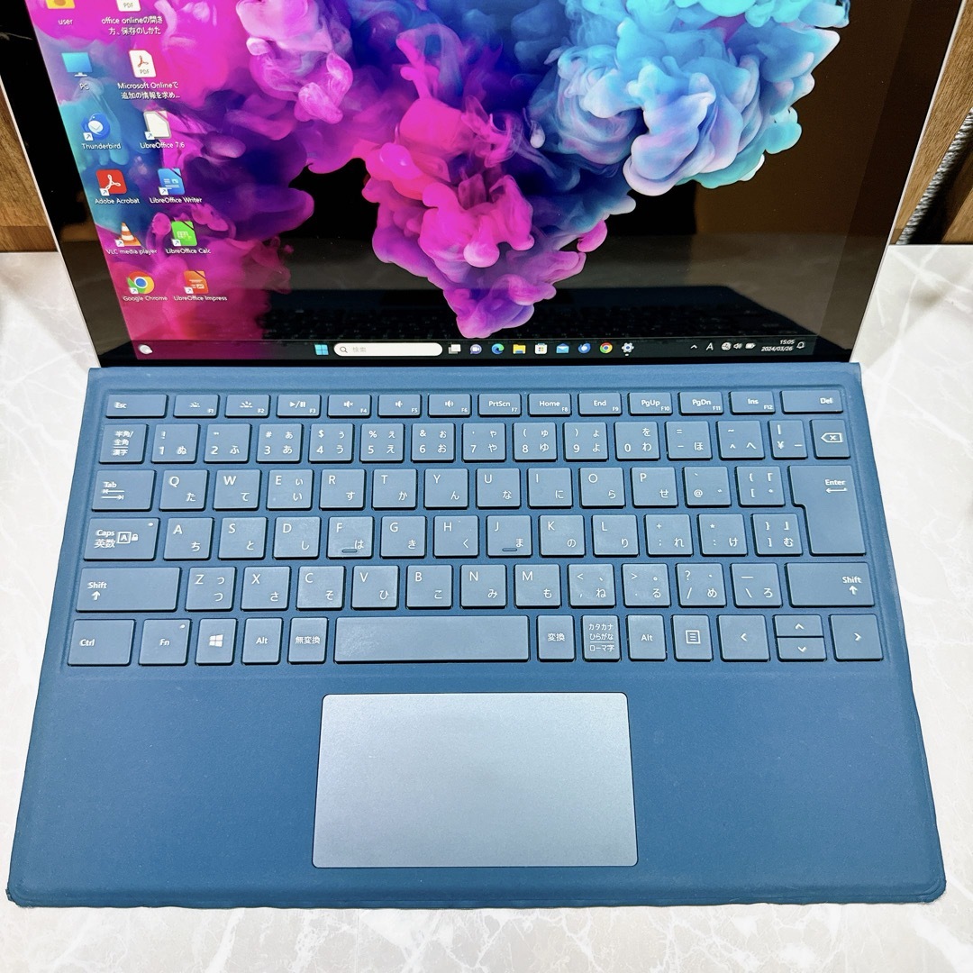 【美品】Surface Pro 5☘m3第7世代☘メモリ4GB☘SSD128GB