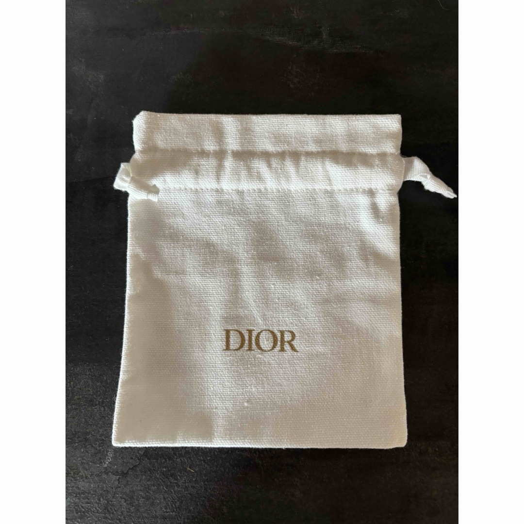 Christian Dior(クリスチャンディオール)のクリスチャンディオール　巾着　保存袋　新品未使用　送料込み レディースのファッション小物(ポーチ)の商品写真