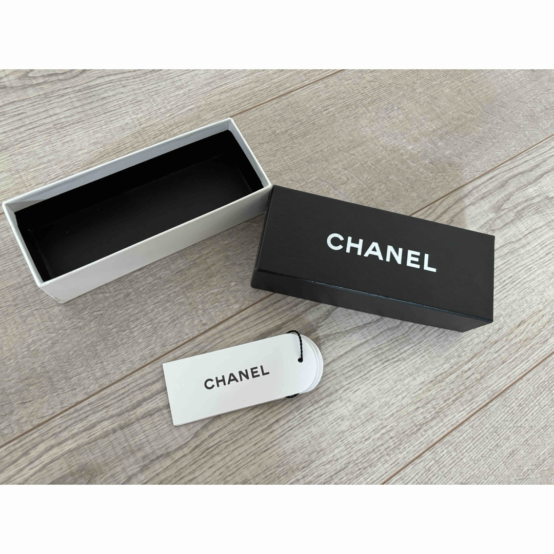 CHANEL(シャネル)のCHANEL めがね　空箱　送料込み レディースのファッション小物(サングラス/メガネ)の商品写真