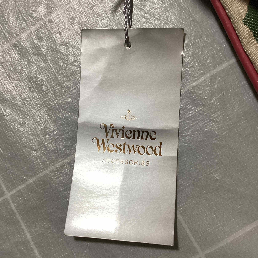 Vivienne Westwood(ヴィヴィアンウエストウッド)の値下げ　新品タグ付き　ヴィヴィアンウエストウッド　ショルダーバック レディースのバッグ(ショルダーバッグ)の商品写真