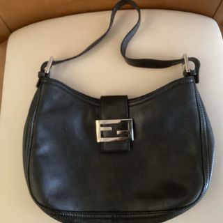 フェンディ(FENDI)のFENDI 黒(ハンドバッグ)