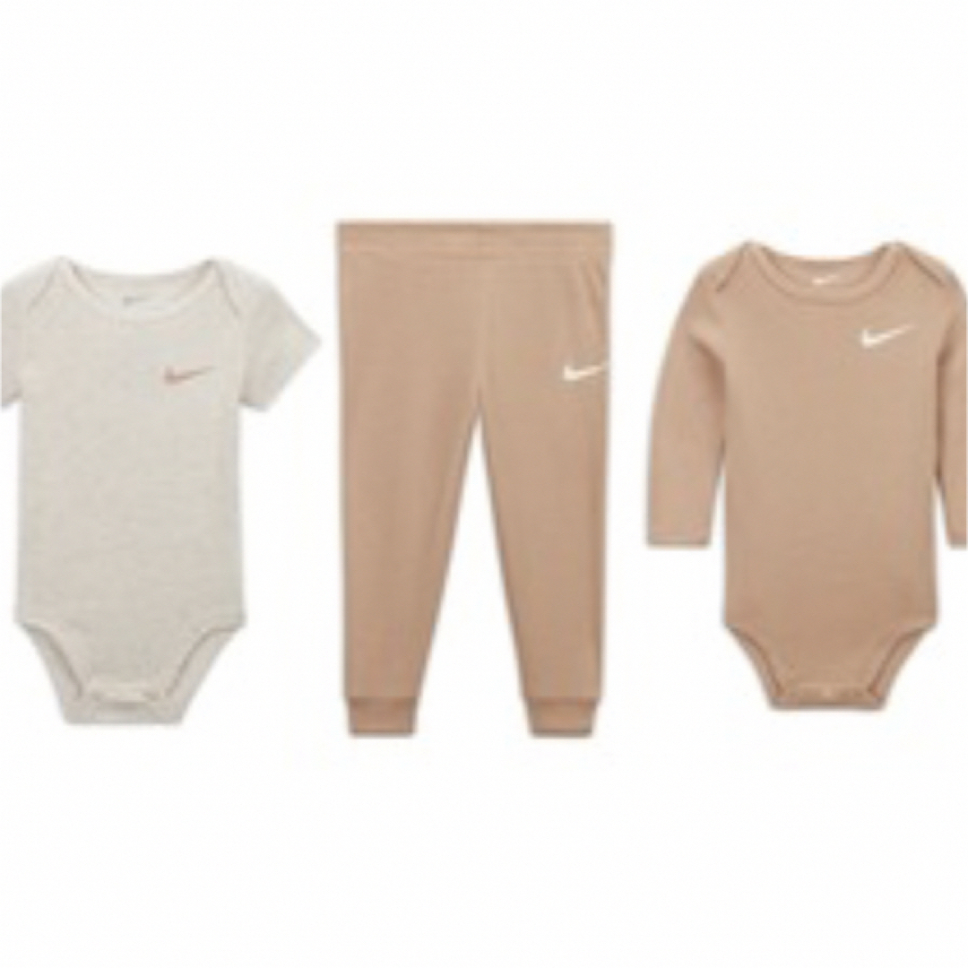 NIKE(ナイキ)のNIKE baby セットアップ　セット キッズ/ベビー/マタニティのベビー服(~85cm)(ロンパース)の商品写真