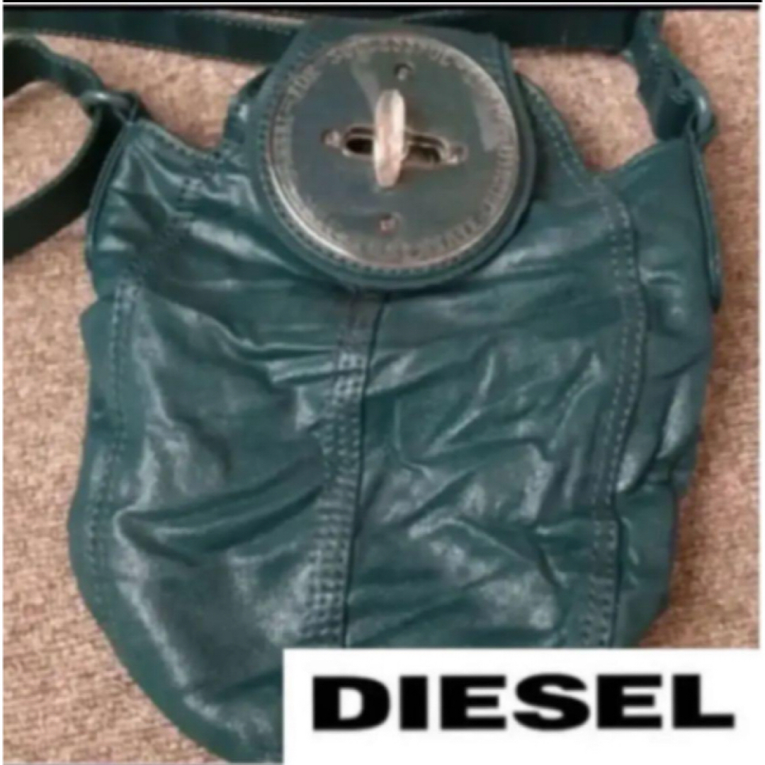 DIESEL(ディーゼル)のDIESELショルダーバッグ レディースのバッグ(ショルダーバッグ)の商品写真