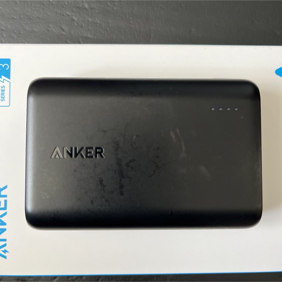 Anker(アンカー)のAnker PowerCore 10000mAh 箱なし スマホ/家電/カメラのスマートフォン/携帯電話(バッテリー/充電器)の商品写真